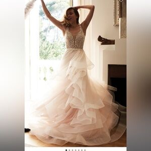 Justin Alexander wedding dress. Never worn, no alterations
